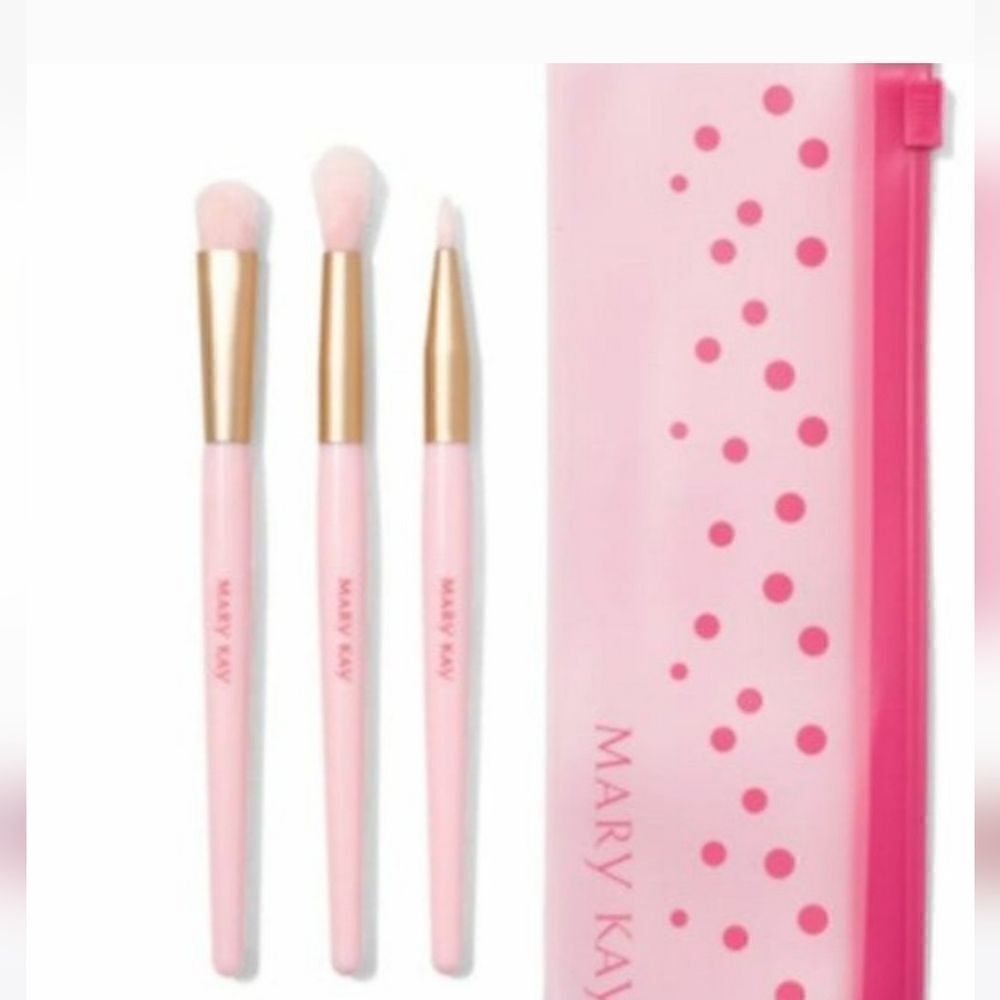 MARY KAY MINI EYE SHADOW BRUSH SET OF THREE BRUSHES